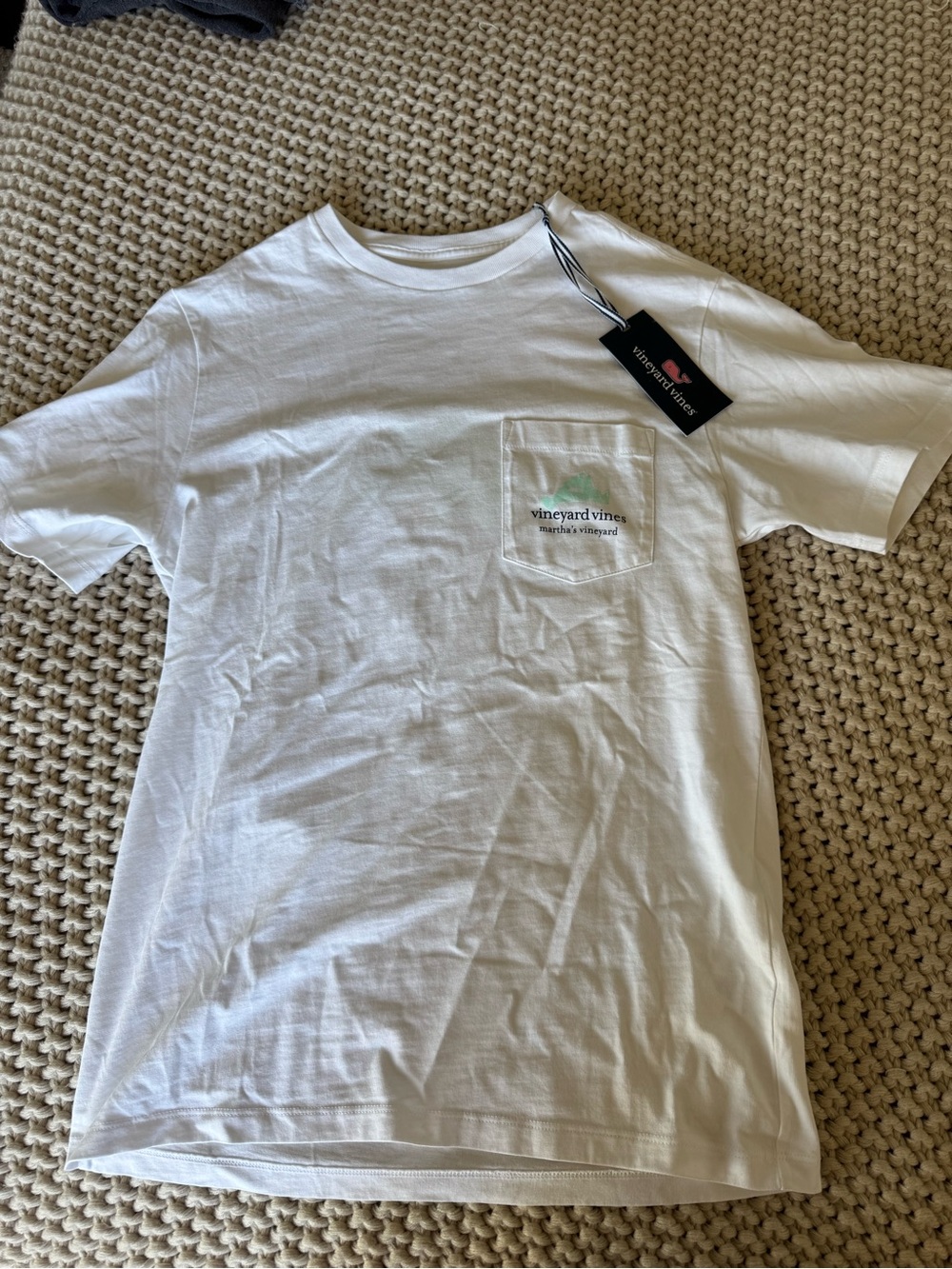 New Vineyard Vines T-Shirt